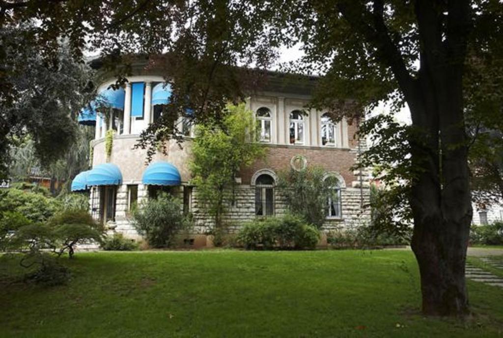 Villa V Bréscia Exterior foto